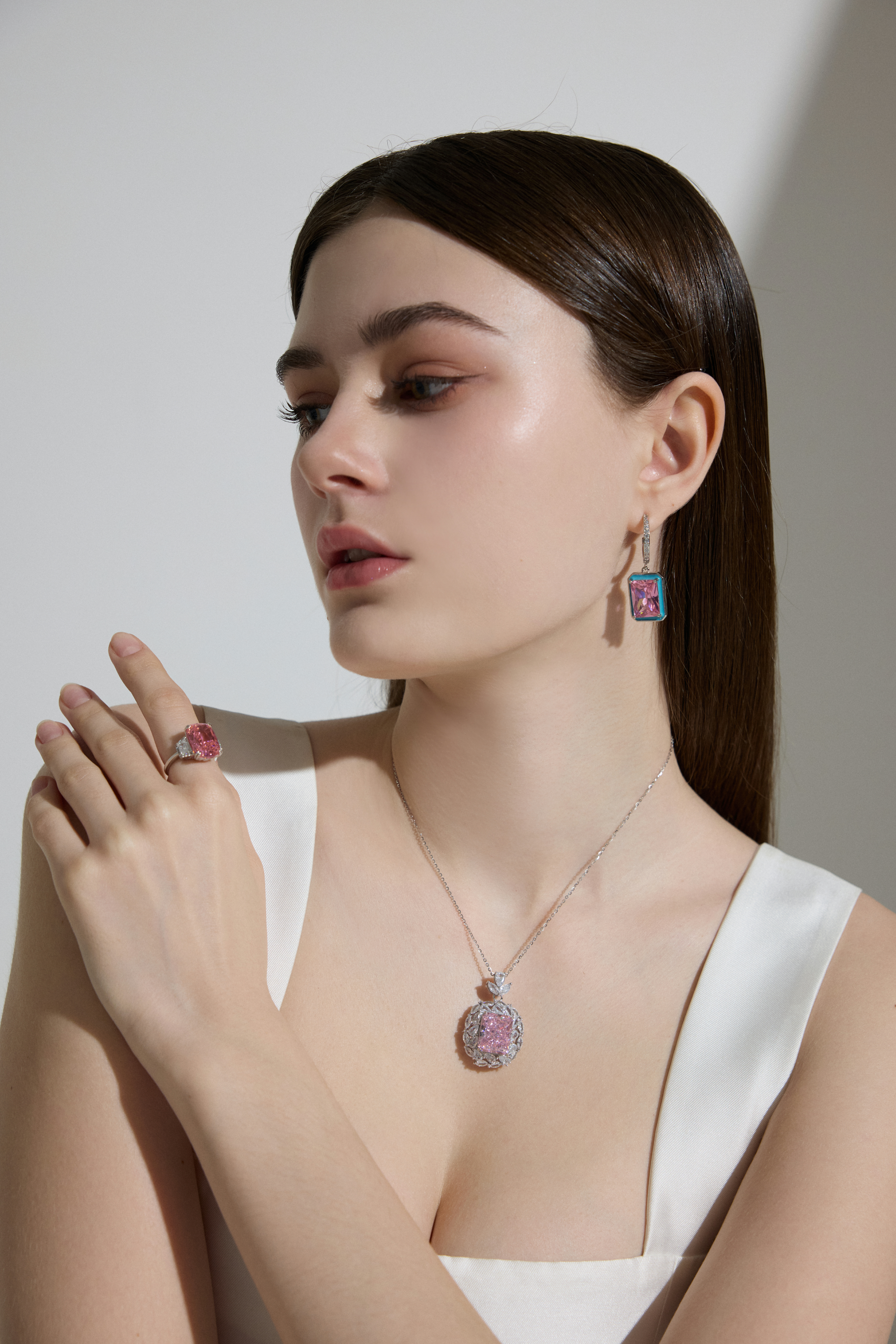 vyranthia Pink Moissanite Gemstone Pendant Necklace