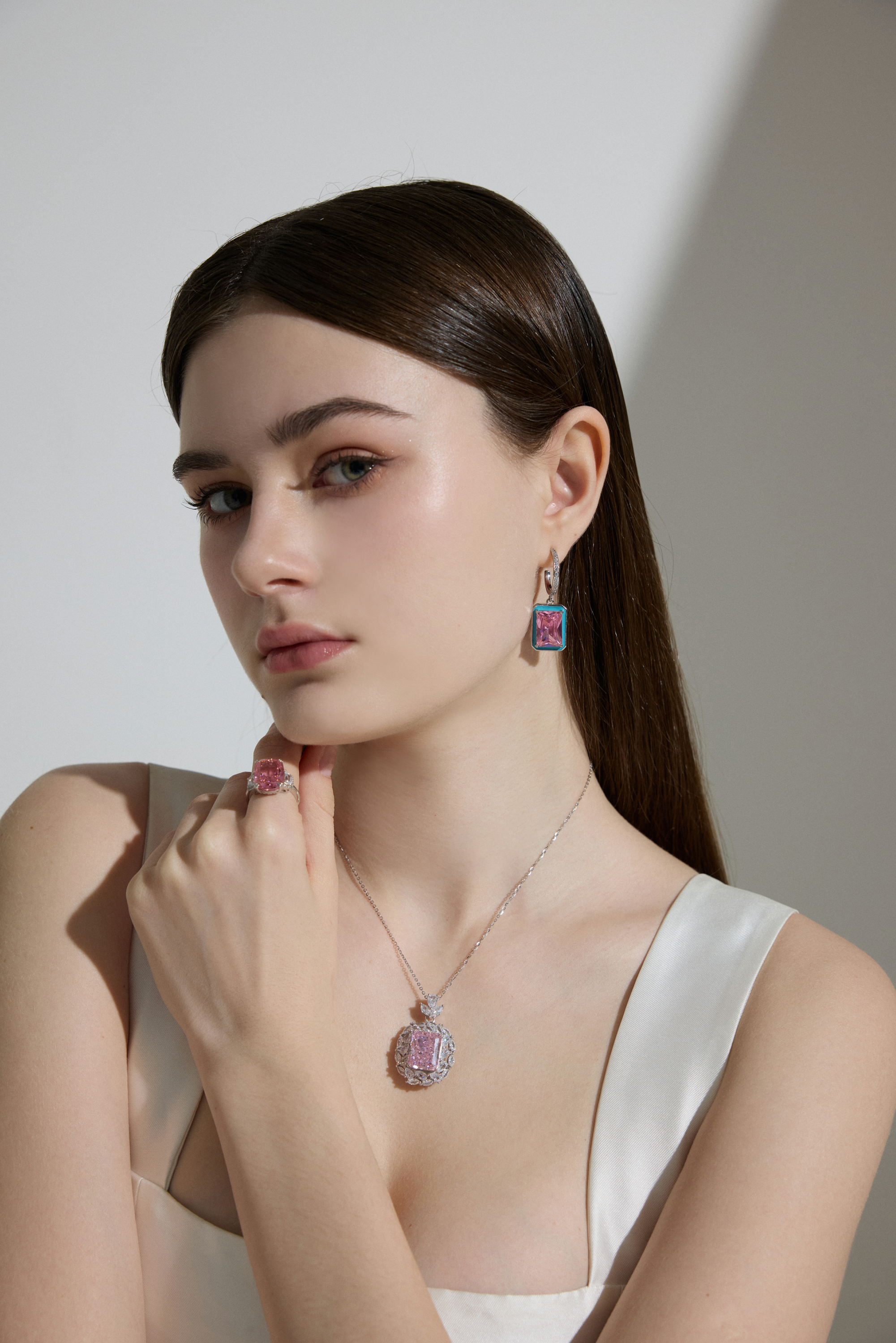 vyranthia Pink Moissanite Gemstone Pendant Necklace