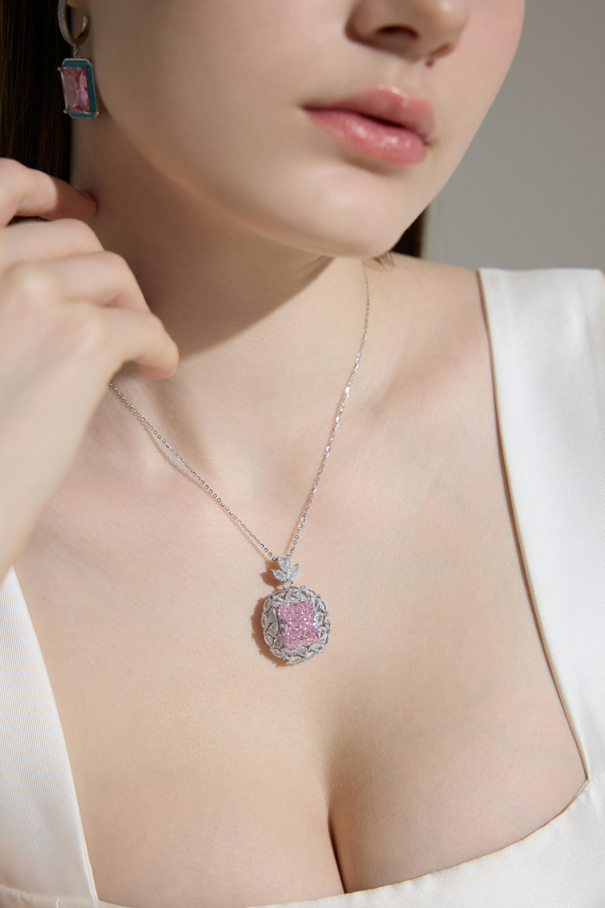 vyranthia Pink Moissanite Gemstone Pendant Necklace