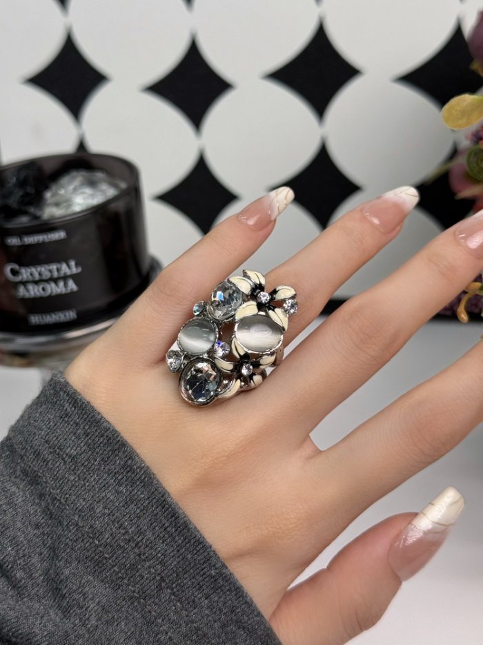 Butterfly Crystal Vintage Cocktail Ring