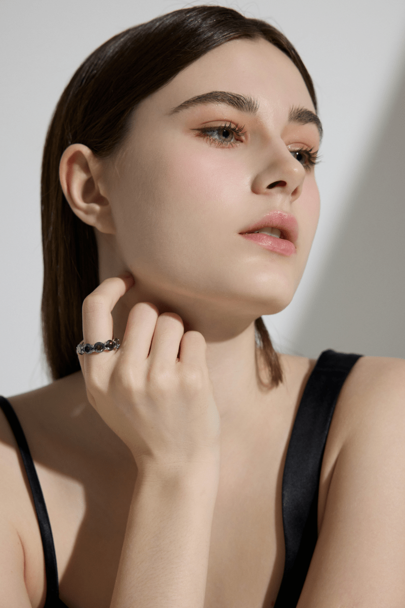 Emeraldine Promise Halo Ring