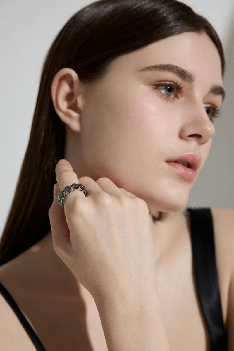 Emeraldine Promise Halo Ring