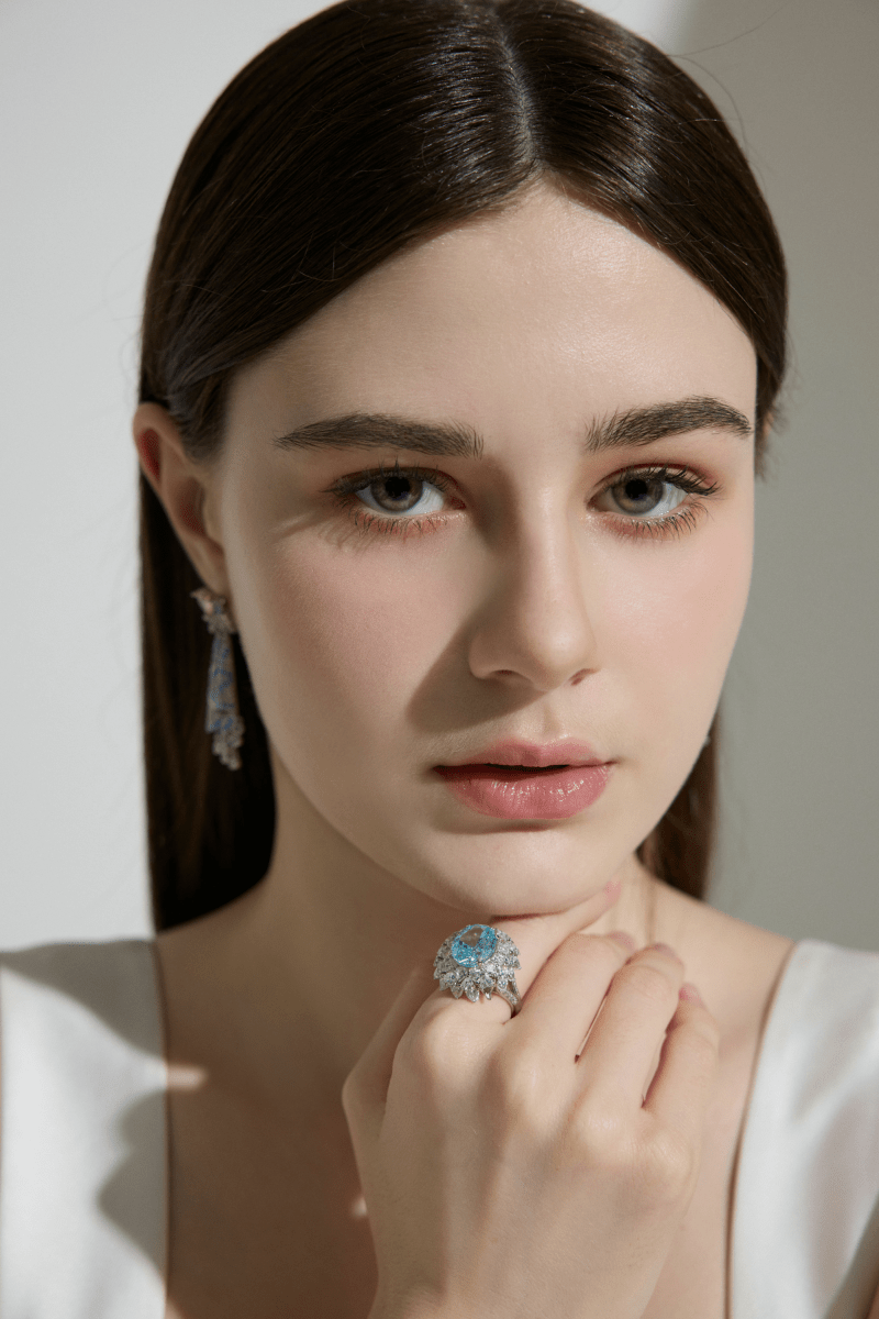 Luxury Oval Blue Halo Statement Ring