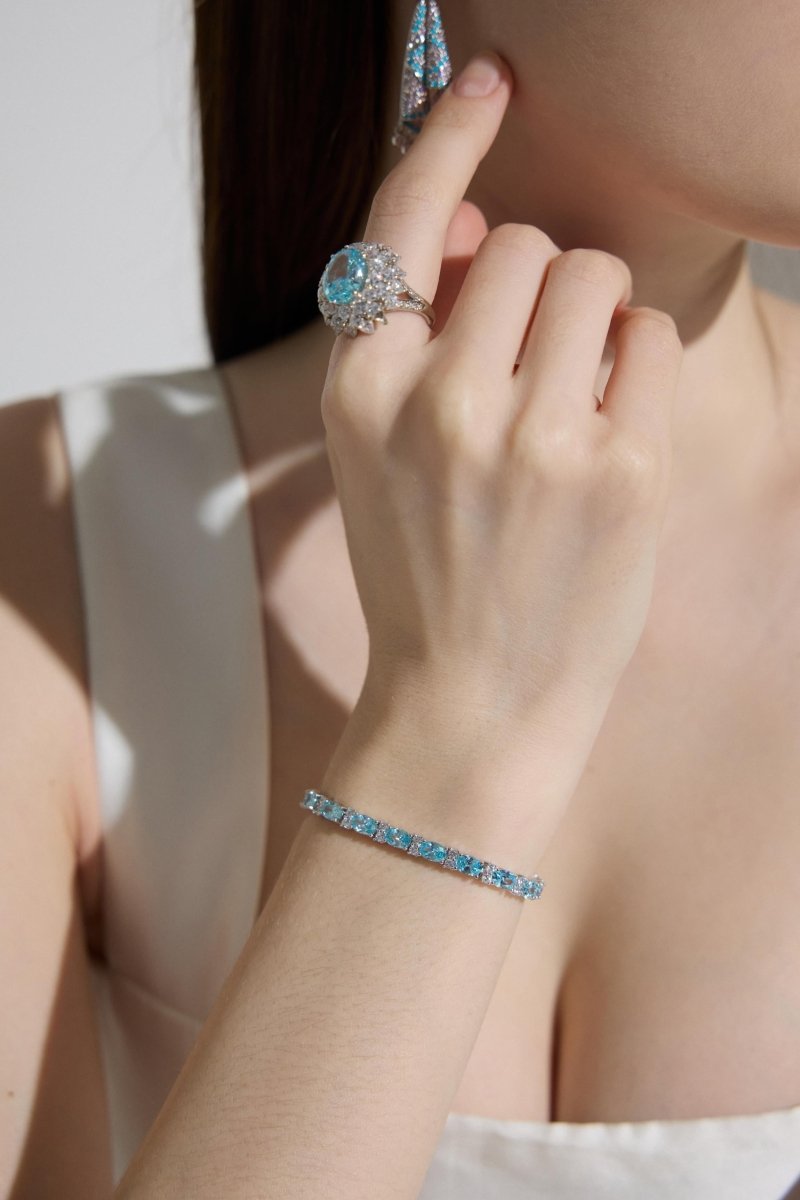 Luxury Oval Blue Halo Statement Ring