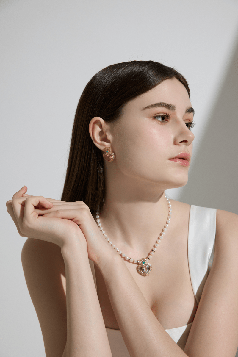 Pink Heart Pendant Pearl Beaded Collar Necklace